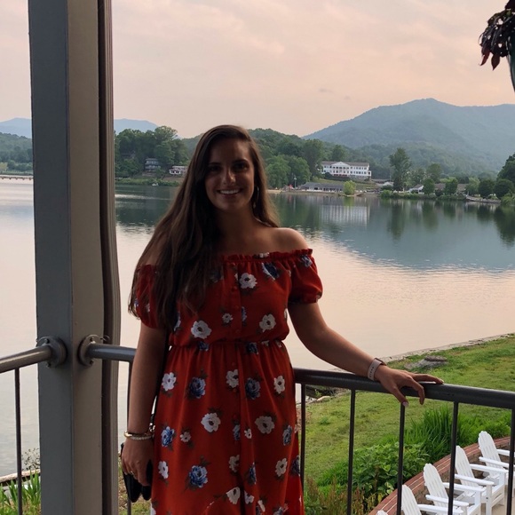 Meet your Posher, Molly - Picture 1 of 1